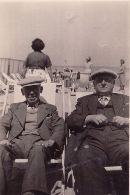 De eerste vakantie van Eugène (rechts) na 50 jaar koetsier zijn.